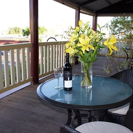 Balcony On Sixth Lodge Murray Bridge Buitenkant foto