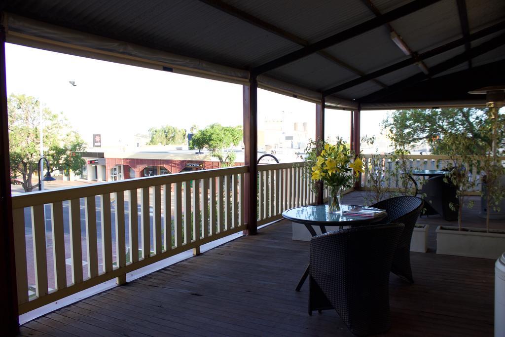 Balcony On Sixth Lodge Murray Bridge Buitenkant foto